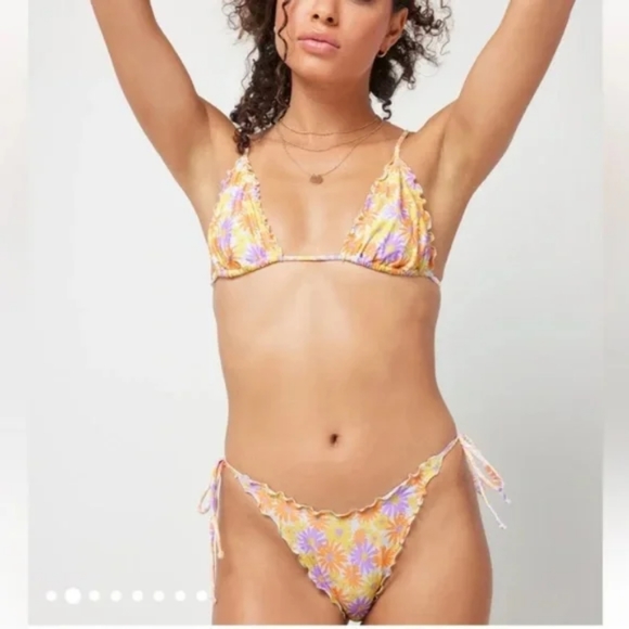 L*Space Maggie Roger Bikini Set Oopsie Daisy - Picture 6 of 11